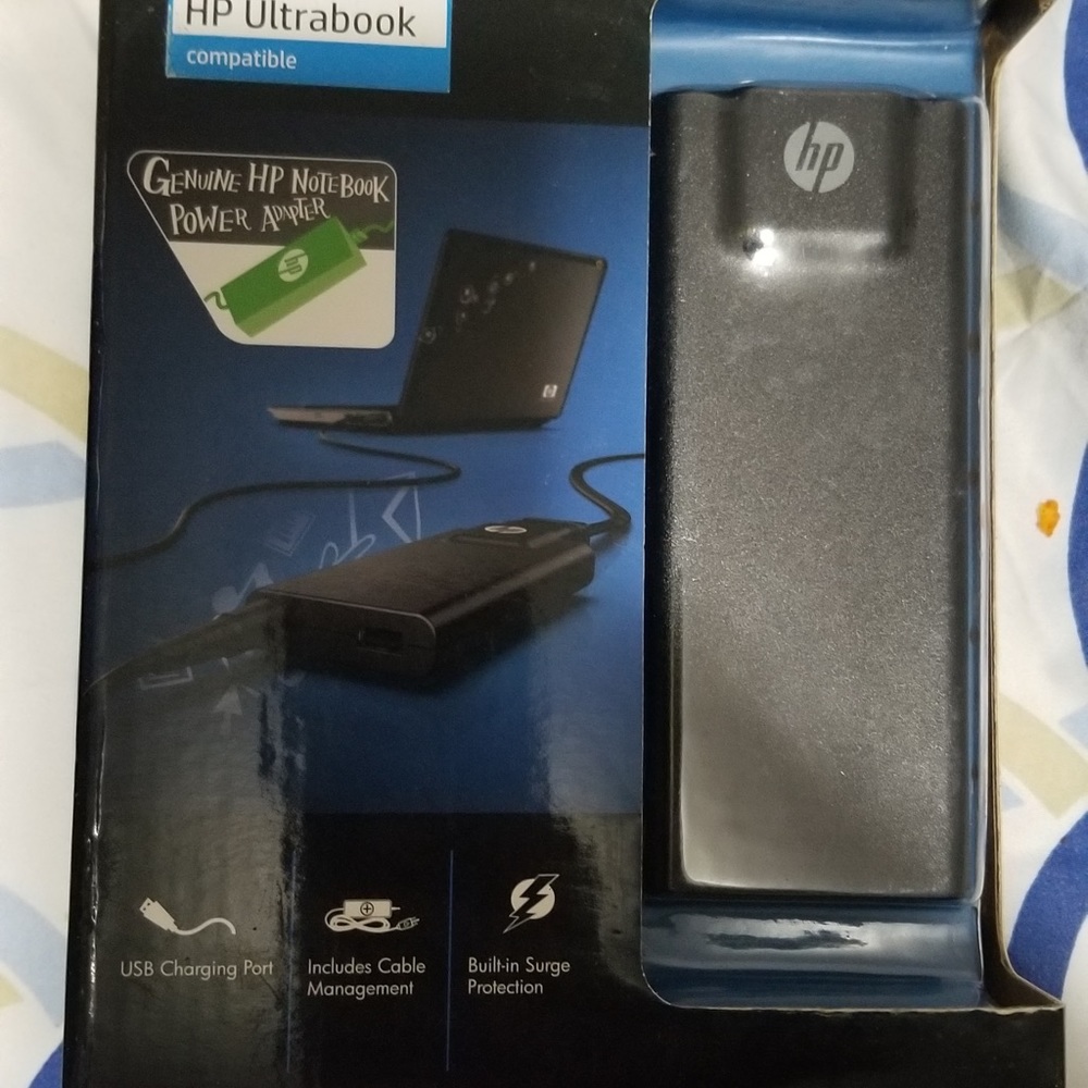 AC Adapter.Laptop Power Adapter. Laptop Adapter.